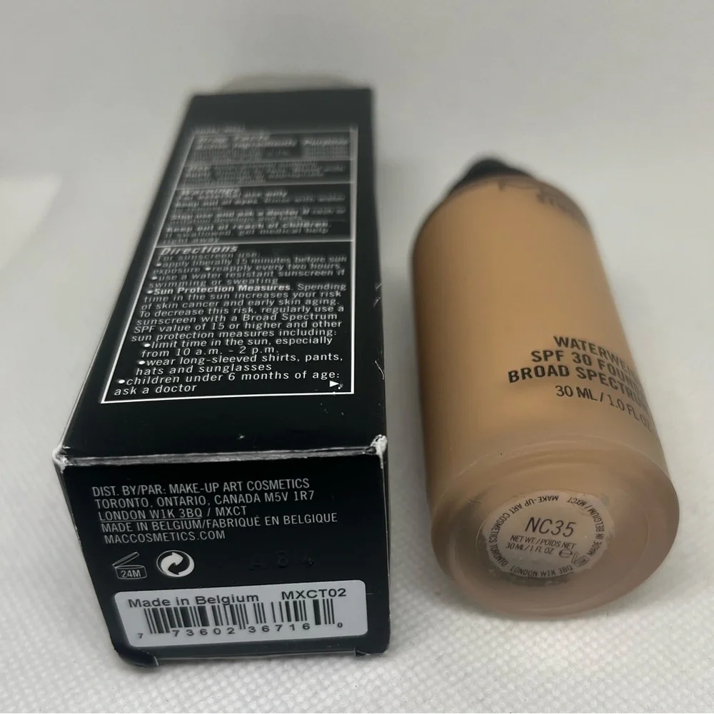 New NC35 Mac Studio Waterweight SPF 30 Foundation Brand New in Box